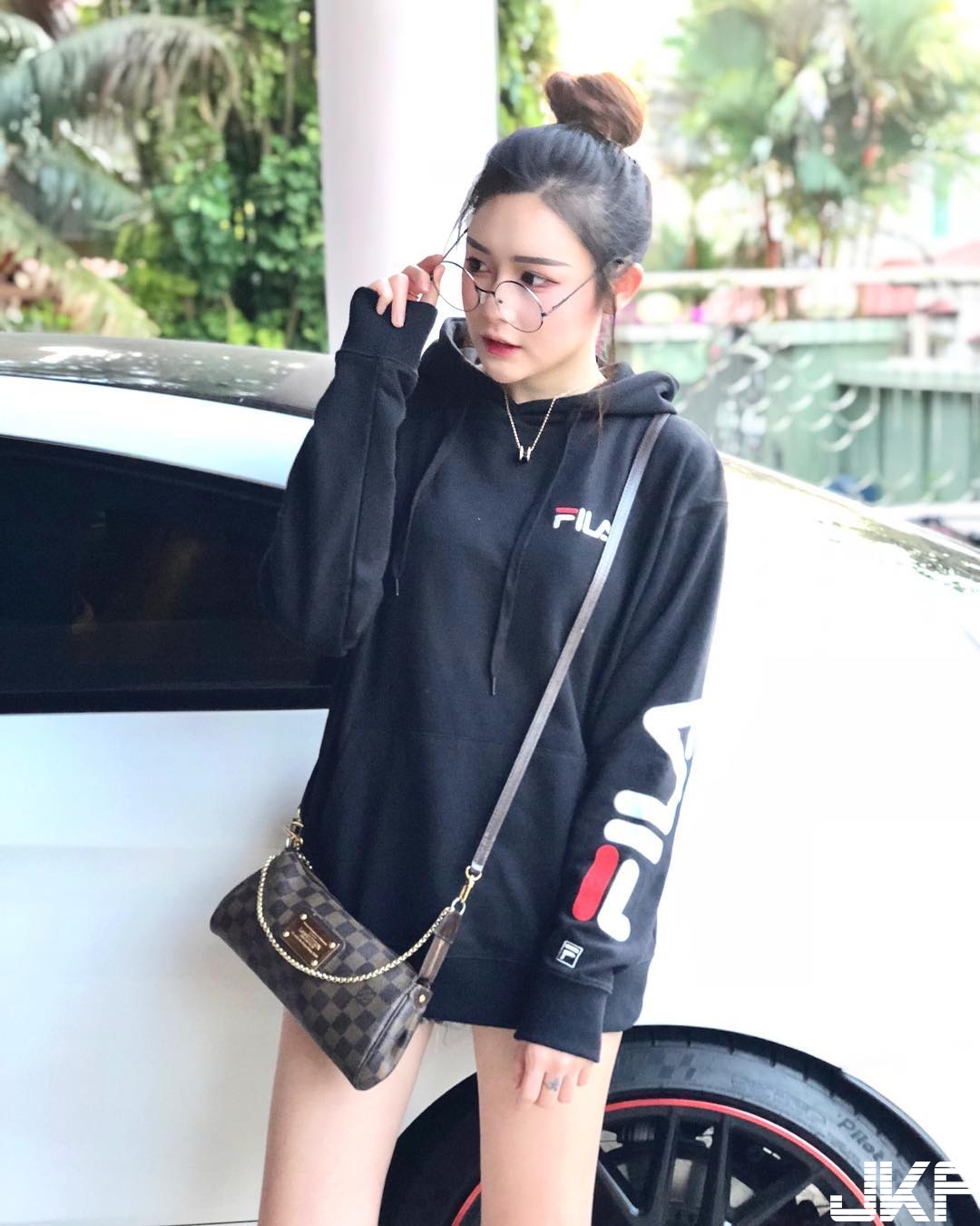激正大馬「Youtube女神」！修長美腿還有逆天顏值，氣質與搞笑的絕妙反差實在太可愛！