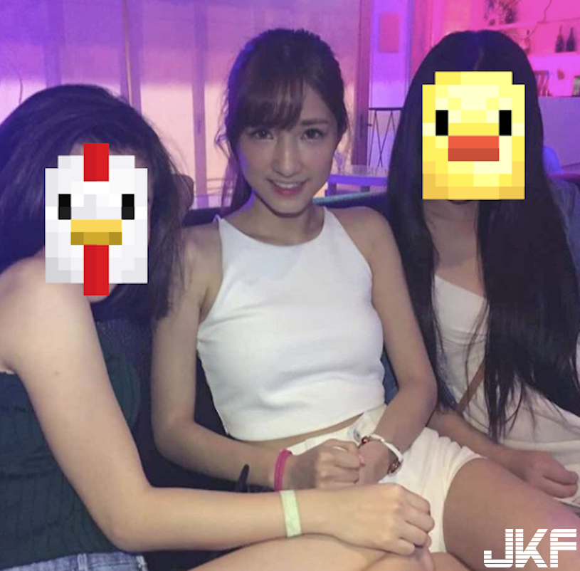 看得都口渴了！正妹「爆乳比基尼」打卡，銷魂好身材「曲線畢露」受不了啊&#8230;