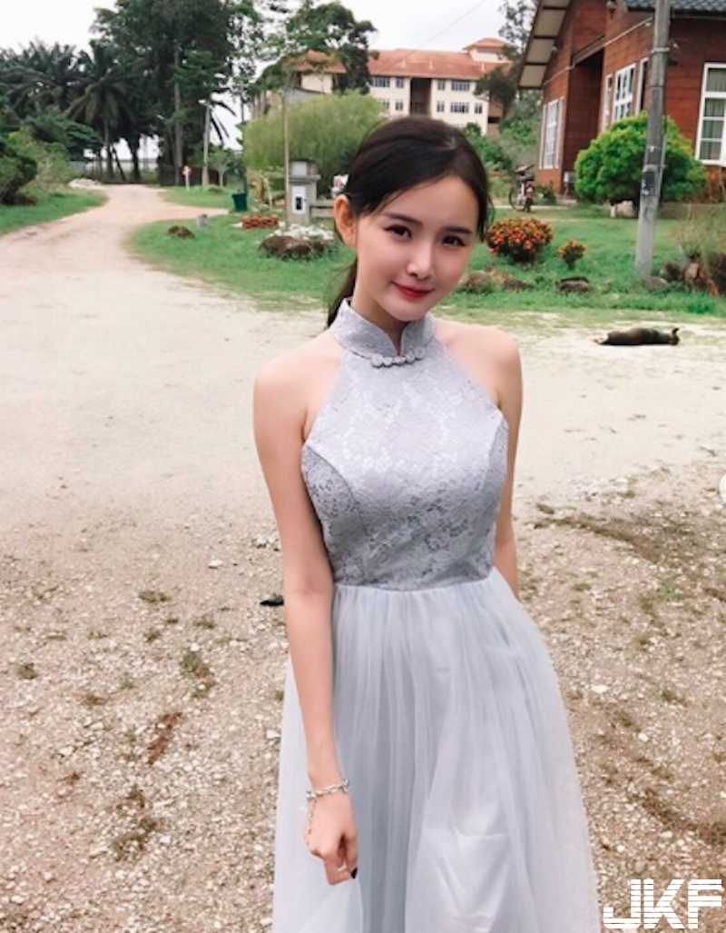 超過36萬人追蹤「大馬巨乳正妹」！巴掌小臉配前凸後翹「Ｓ曲線」太火辣！