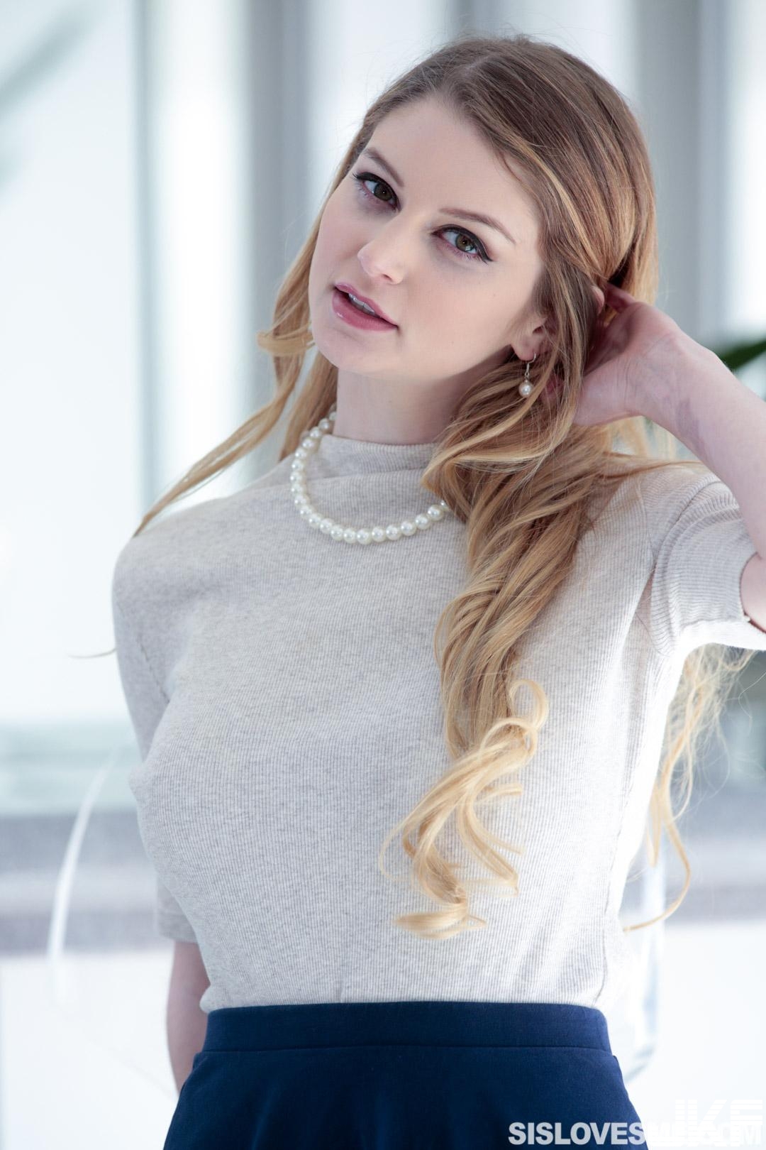 Nadya Nabakova Planetsuzy