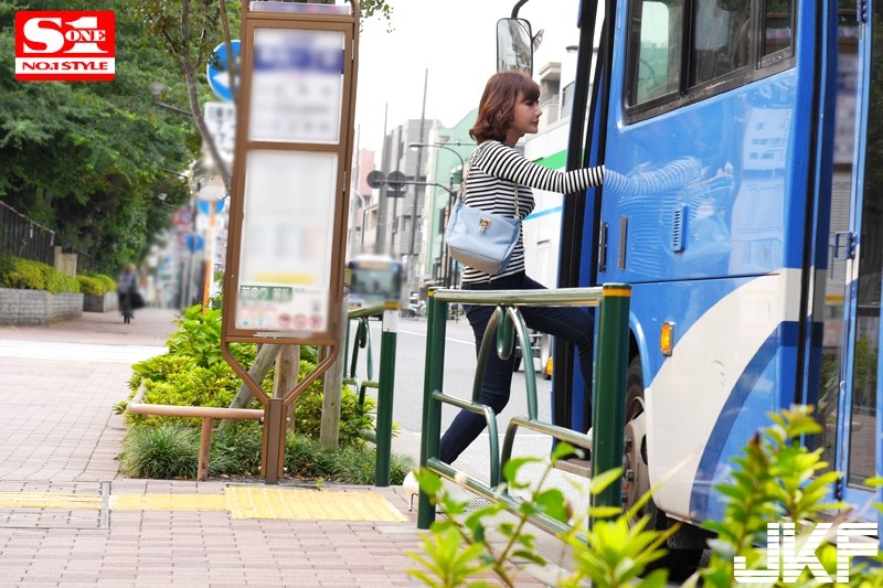 プロ癡漢師に潮出な明日花綺羅 - 貼圖 - 性感激情 -