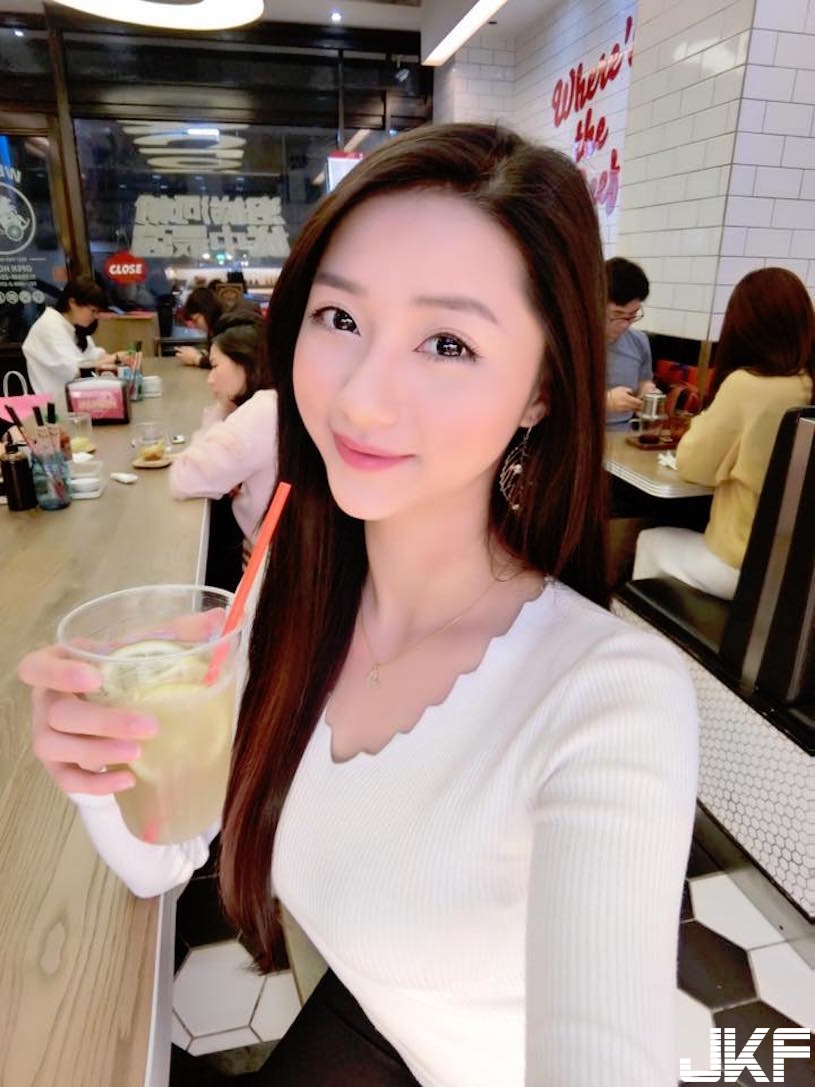 天菜級！超甜美「高顏值美女」氣質外型好犯規！誘惑的「美乳視角」好害羞啊&#8230;