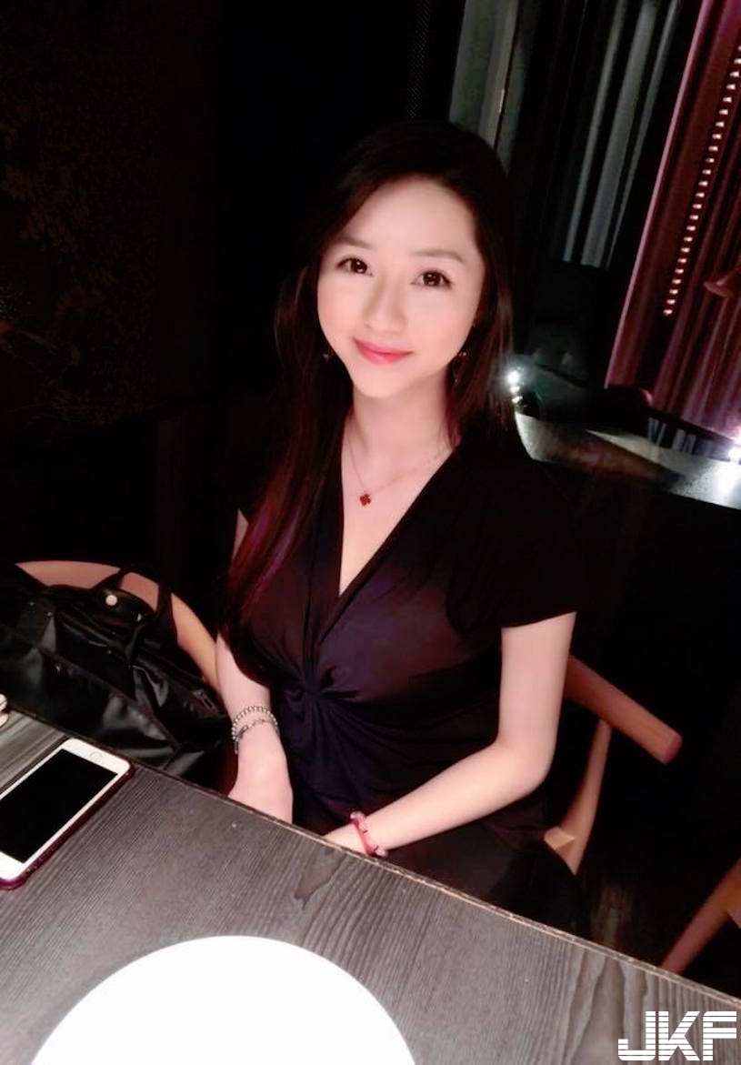 天菜級！超甜美「高顏值美女」氣質外型好犯規！誘惑的「美乳視角」好害羞啊&#8230;