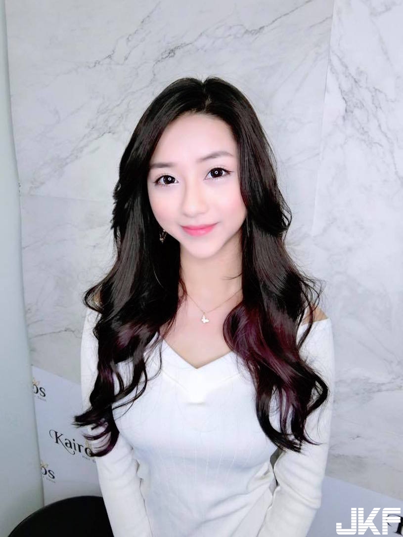 天菜級！超甜美「高顏值美女」氣質外型好犯規！誘惑的「美乳視角」好害羞啊&#8230;