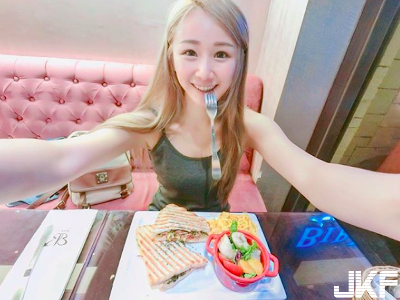 超誘惑！展場驚見「火辣美乳妹」邪惡視角太犯規！滿滿的「銷魂畫面」引人遐想&#8230;