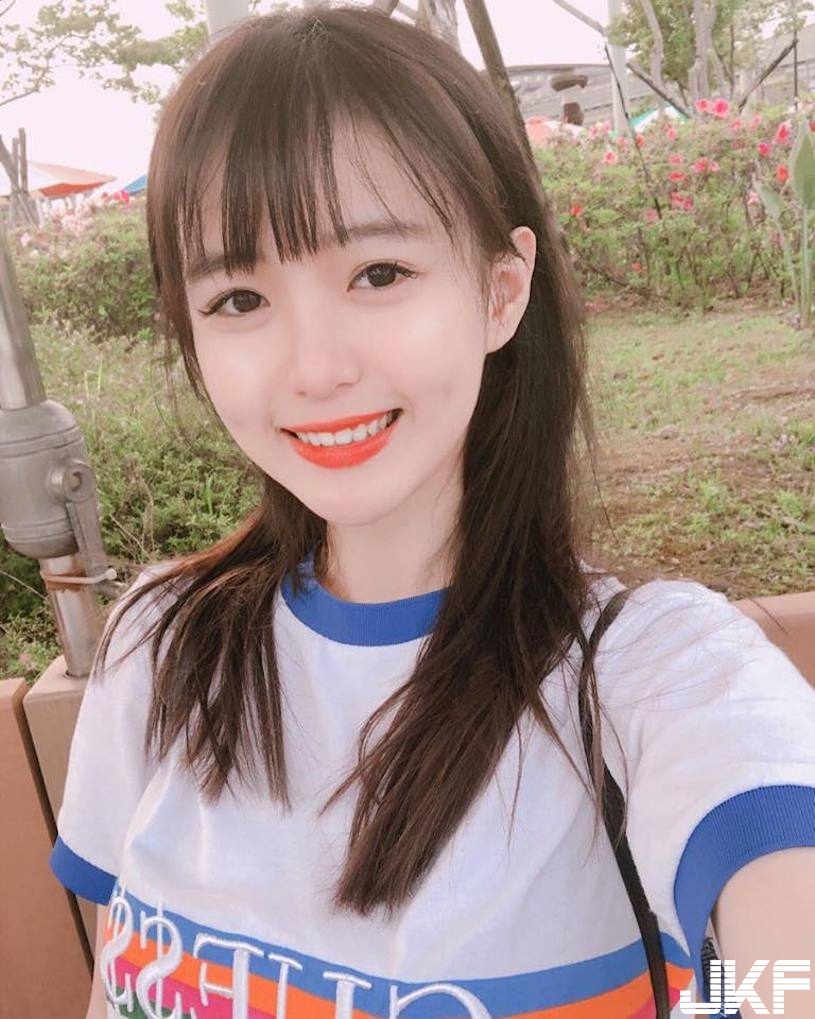 台藝大正妹「比基尼曲線好驚人」！超挺的胸型讓人看暈啊！