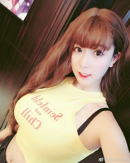 F奶直播主「貓九醬」超狂暴上圍被封為「中國第一童顏巨乳」！無辜感爆表抵擋不了了&#8230;