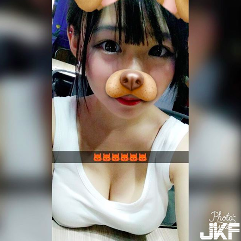 超兇猛「巨乳小隻馬」出沒！嬌小甜美娃娃臉卻有「發育驚人」的傲人上圍啊！