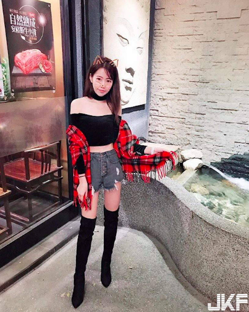 戀愛了！超白皙「氣質美乳妹」外型有夠甜美！滿滿的「誘惑畫面」引人遐想&#8230;