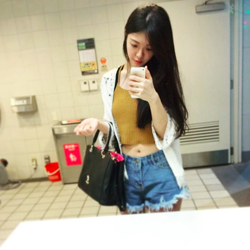 超甜美氣質「正妹外科助手」！制服下暗藏「美乳」！再也不怕開刀看醫生啦！