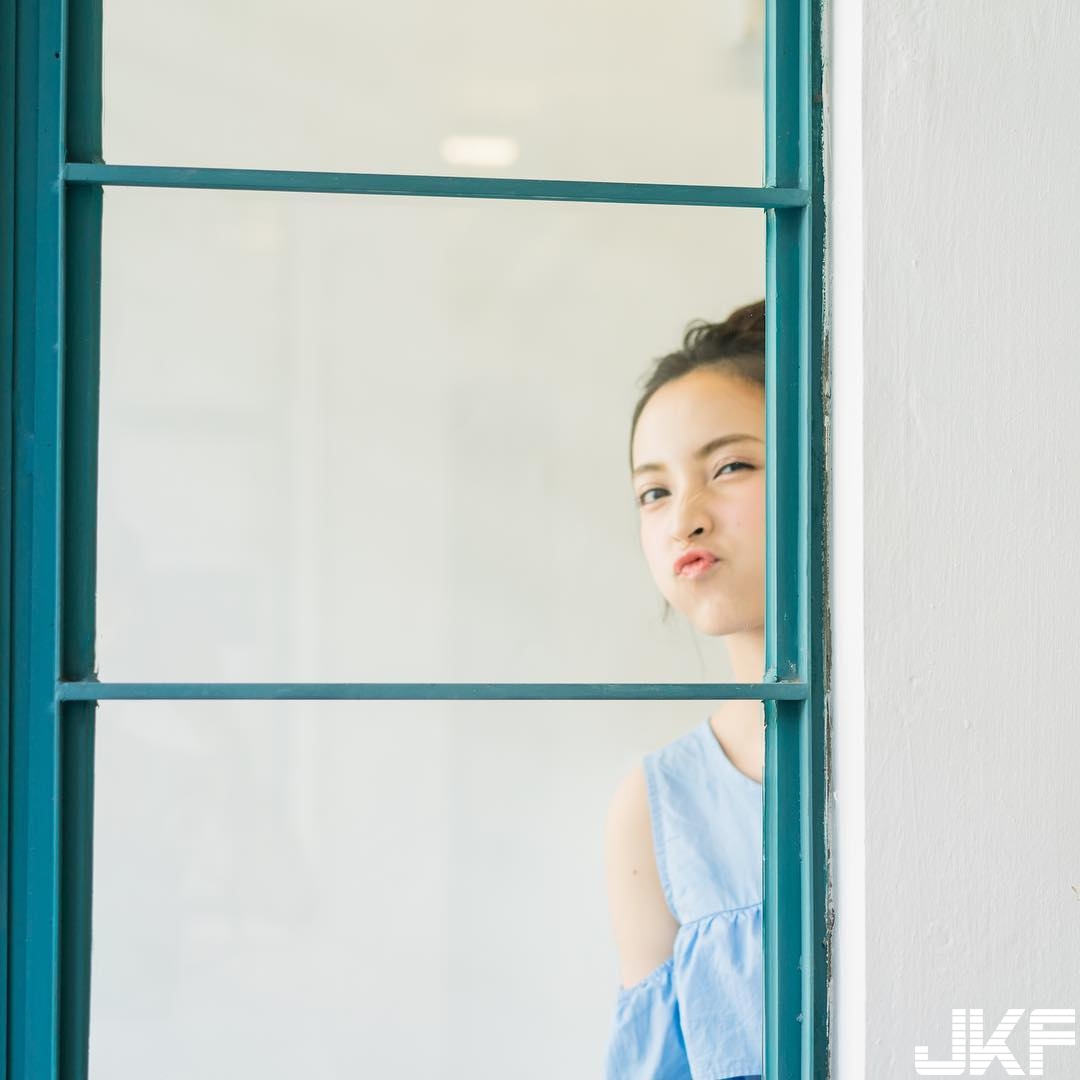 仙氣逼人！「空靈正妹」也能甜美可愛，激正顏值讓網友心跳加速！