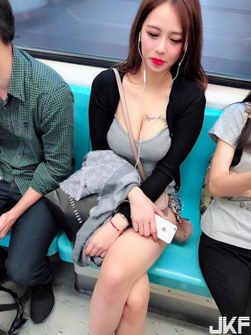 好火辣！台灣「捷運睡美人」超胸乳量有夠逆天！超極品「美胸視角」畫面太銷魂啦&#8230;