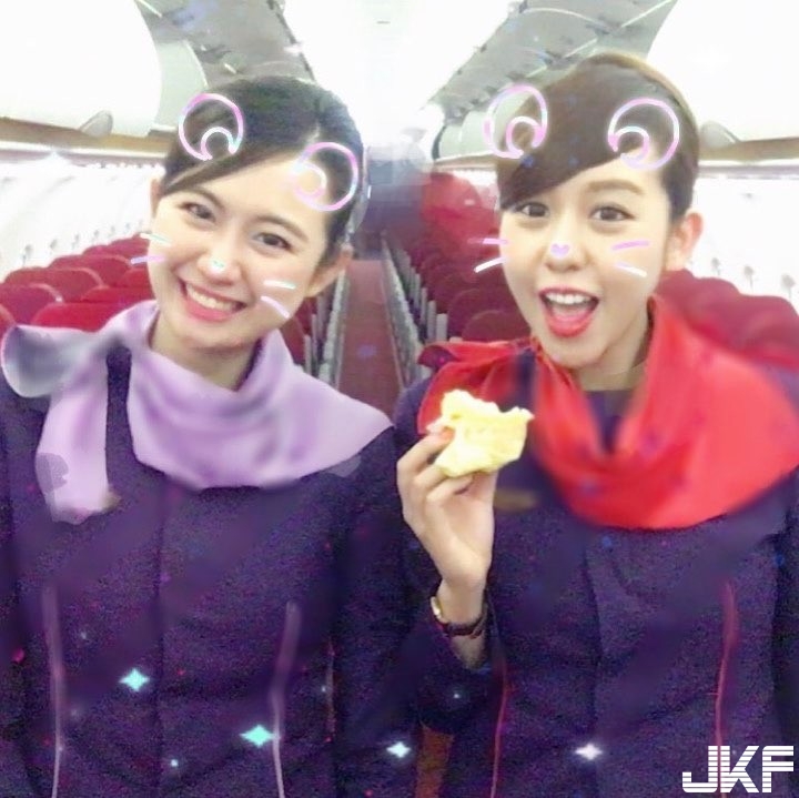 甜美空姐「爆乳比基尼」大露白嫩美乳！大膽曝光入浴照裸身若隱若現！