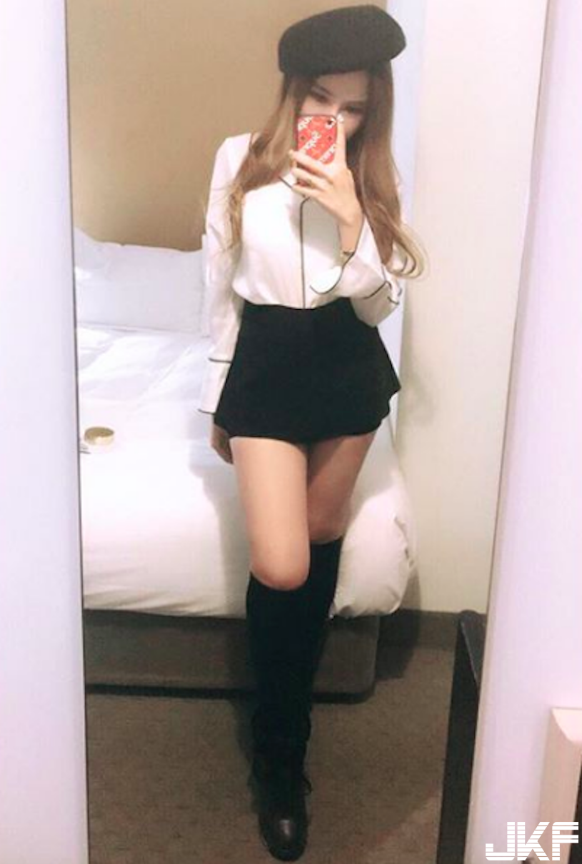 滿滿氣質！「白皙長腿妹」美乳視角超火辣&#8230; 甜美的「極品外型」高顏值讓人戀愛！