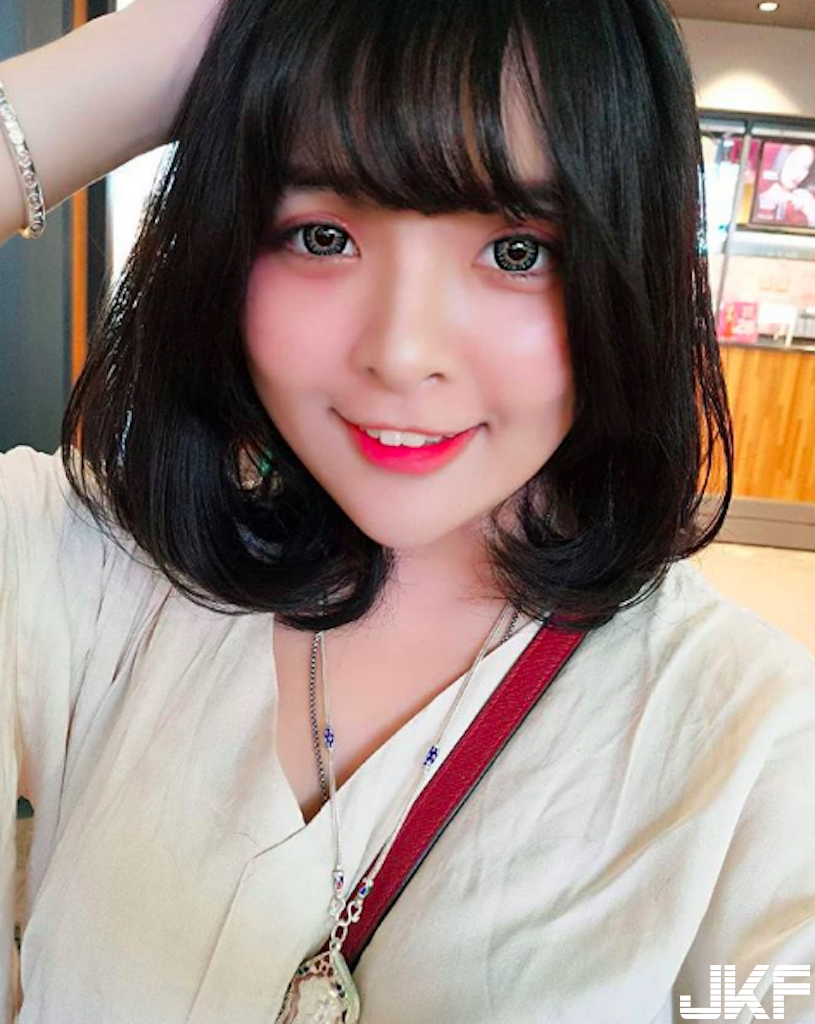 這種 play 可以嗎！超肉食「美乳模特兒」帳號尺度無極限，「邪惡畫面」螢幕都要 in 啦！