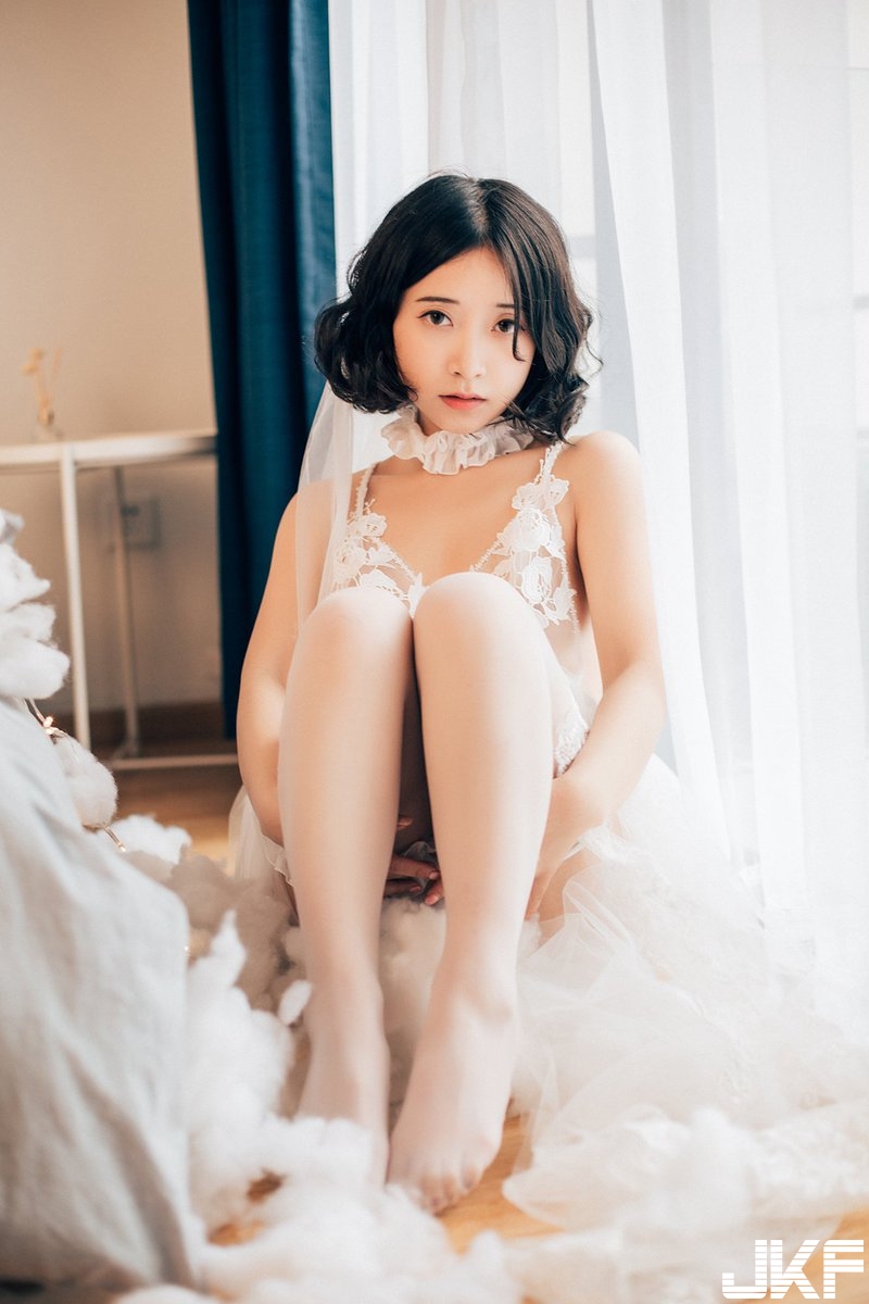 女體攝影師「解禁情慾」的色氣寫真！用「美乳美臀」畫出男人的慾望，刺激畫面看不完！