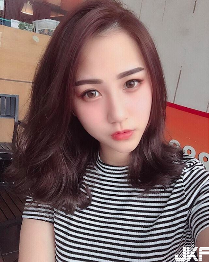 美乳人妻生產後「罩杯激增」！餵奶時「渾圓胸型」乳香味太濃厚了！