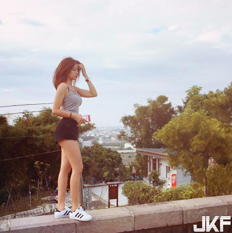有玄機！台南「最辣女健身教練」圖片調得暗暗der，仔細一看照片「暗藏驚喜」呀&#8230;