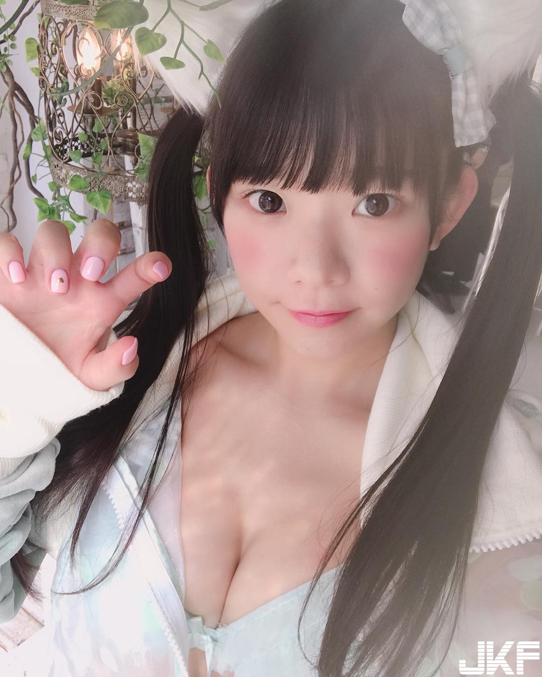 蘿莉控看過來！唯一合法的「巨乳蘿莉」存在本身就是犯罪，童顏加上超激豪乳太犯規！