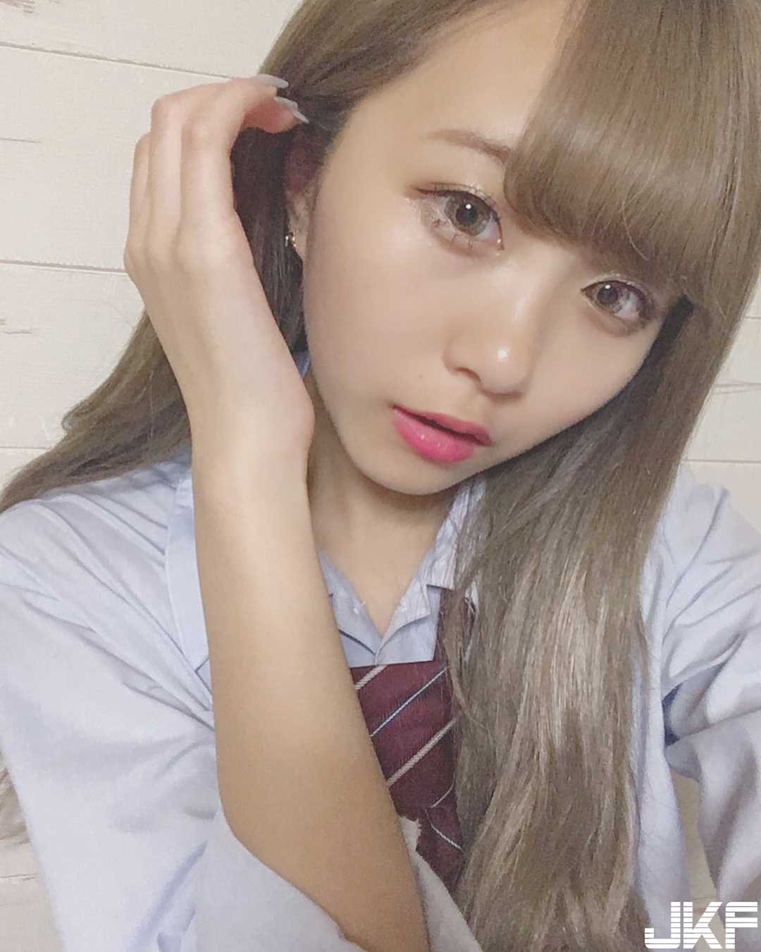 今年才高一！甜美「女高校生」短裙制服超可愛　根本是最強JK！
