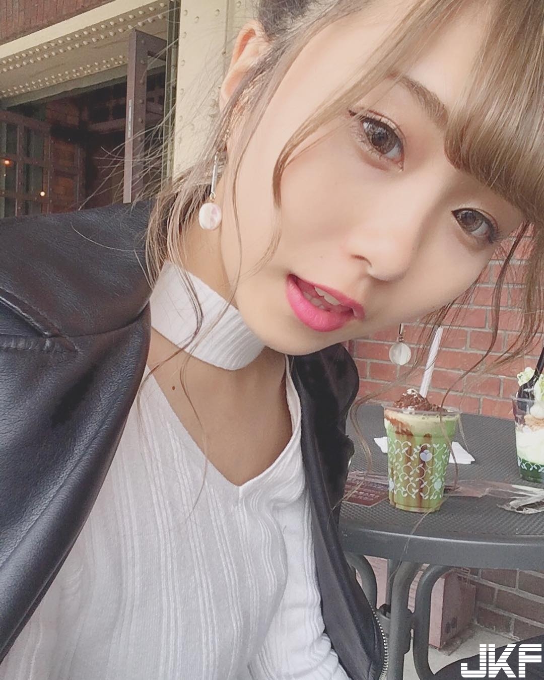 今年才高一！甜美「女高校生」短裙制服超可愛　根本是最強JK！