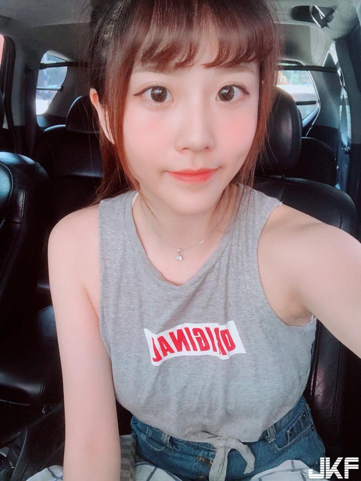 超ㄎㄧㄤ「宅女實況主」自稱醉漢超敢玩！身材胸爆讓觀眾眼睛不知道要看哪裡！