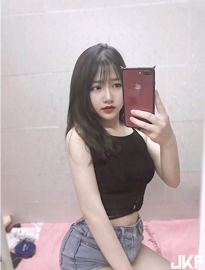健身房遇到小隻馬正妹！「渾圓美乳」超養眼，想立刻表白了！