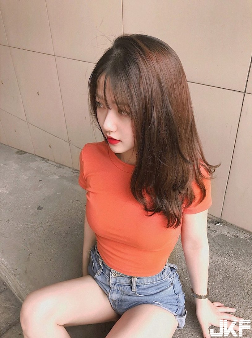 健身房遇到小隻馬正妹！「渾圓美乳」超養眼，想立刻表白了！