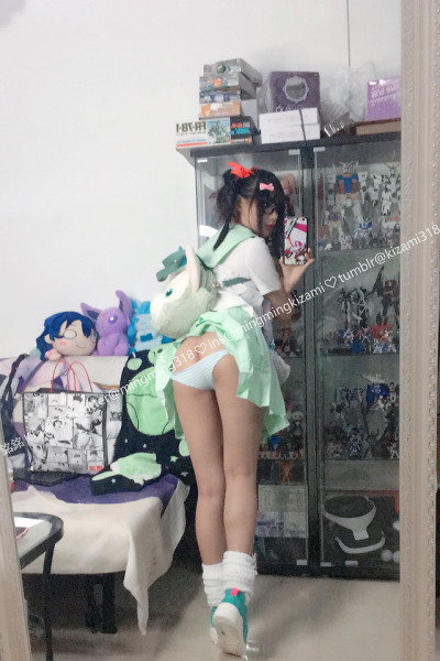 「工口系美少女」不穿衣服跟你玩VR！過度刺激的肢體接觸打開你的感官極限！