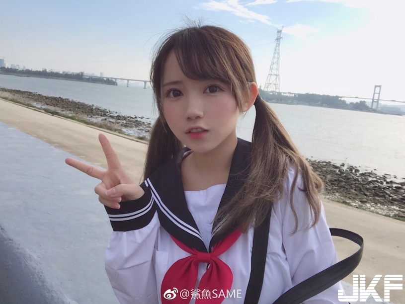 19歲神乳正妹脫了！「超雄偉嫩胸」持續發育，「小蘿莉臉蛋」原來這麼兇！