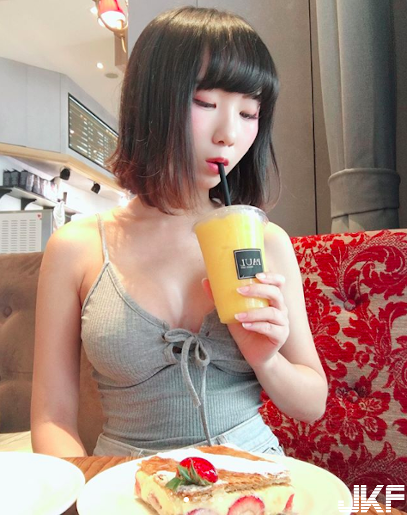 台灣妹子不得了！果汁店「短髮圓乳妹」出沒！「兩球雪乳」渾圓飽滿比果汁還鮮美！