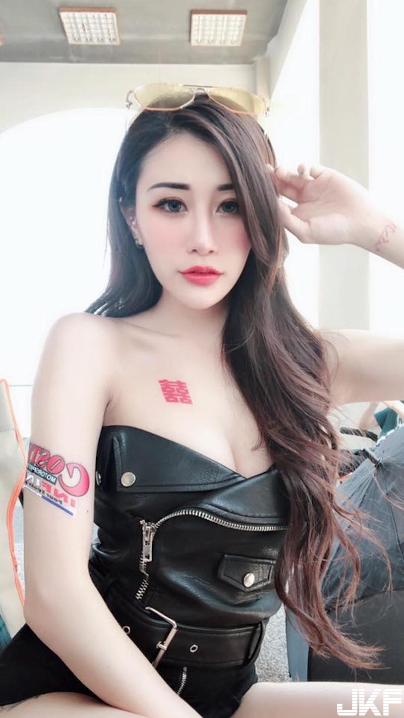 辣模雄偉南半球「滿到溢出」，爆乳挑逗粉絲：我只想壓你