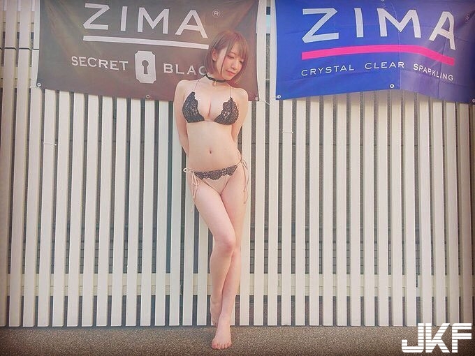 超萌「H級乳搖」！甜美寫真女星「清水藍里」身材太胸爆，滿滿乳搖影片看不完！