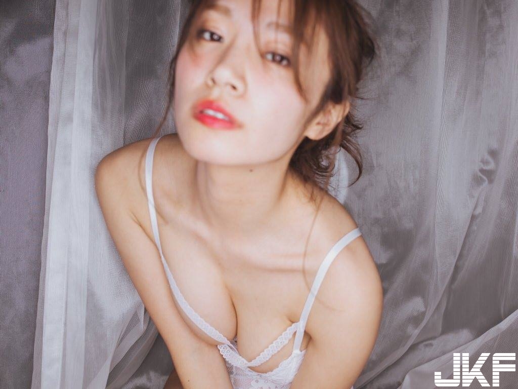 浴室裡的咪咪！獨身女子的「愛浴生活」　巨乳與蜜臀真是逼死人！