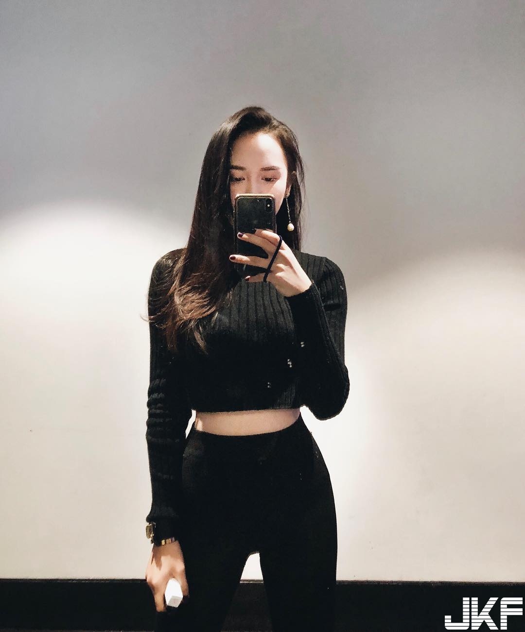 讓我的性感國際化！霸氣「長腿辣模」結合時尚與性感，穿出獨一無二的火辣風格！