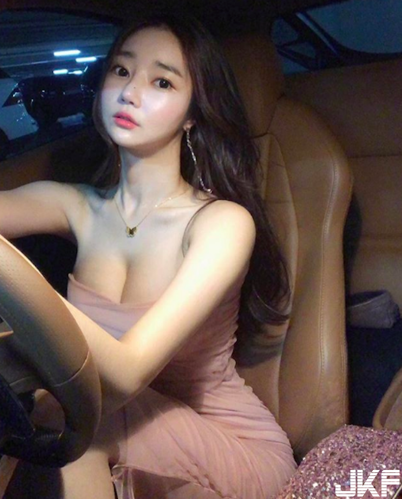 上車摟！「爆乳正妹老司機」領口超低想開去哪，巨乳的誘惑讓人自制力失控！