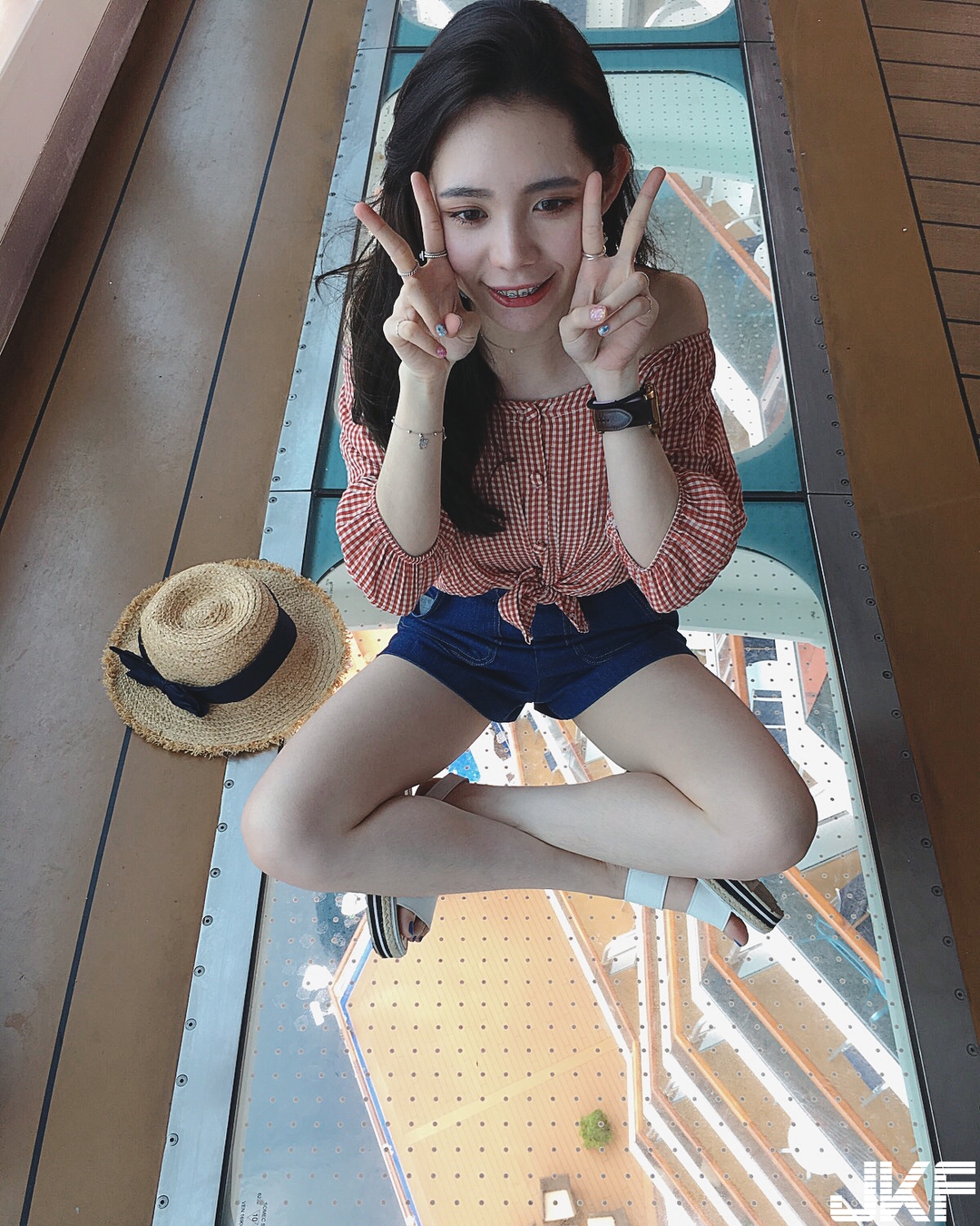 牙套少女小隻馬 Debbie 郵輪渡假直接開外掛！ - 素人正妹 -