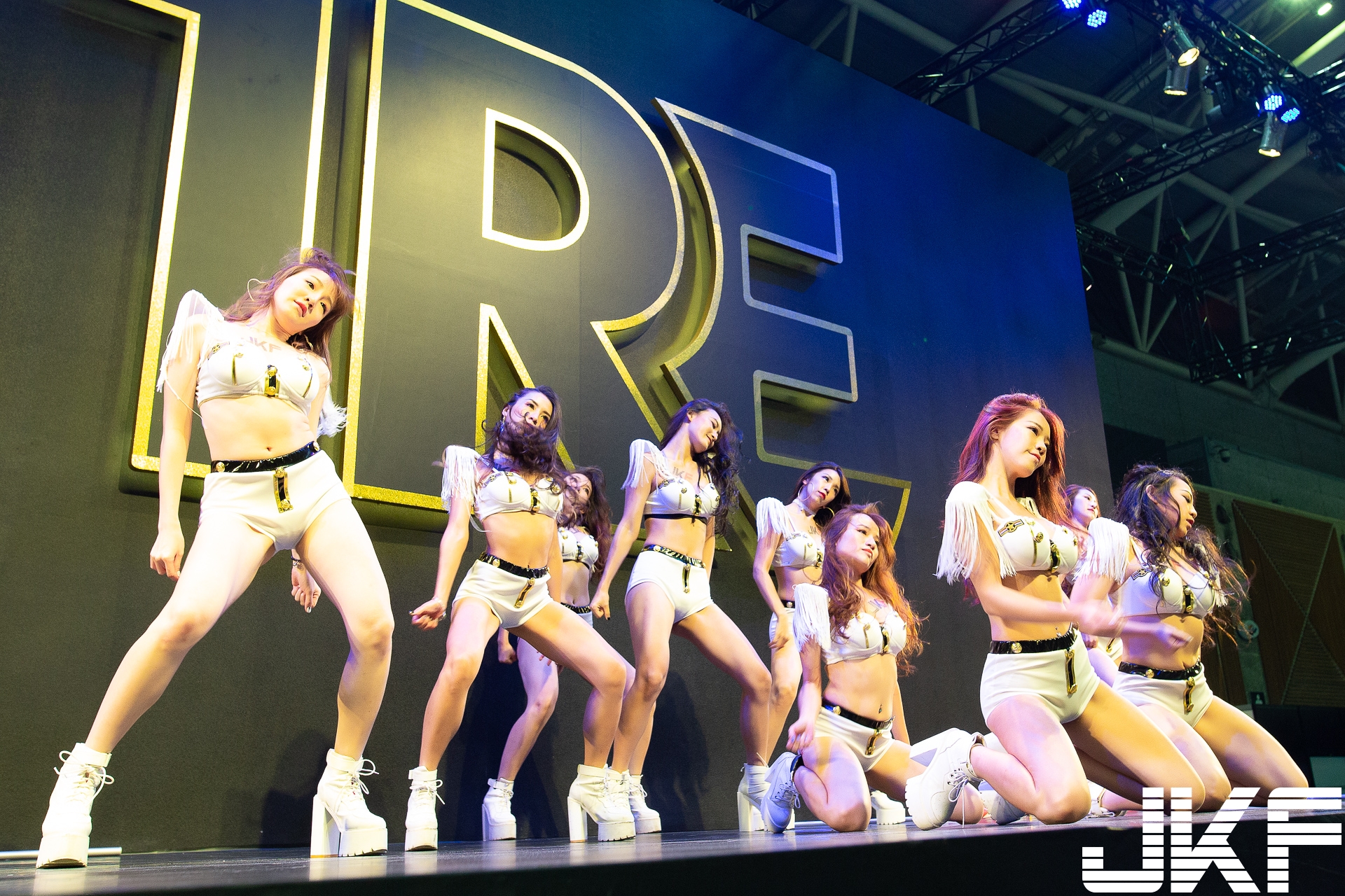 熱力引爆！暗黑潮流女神「明日花綺羅」領軍最強卡司　粉絲擠爆會場！