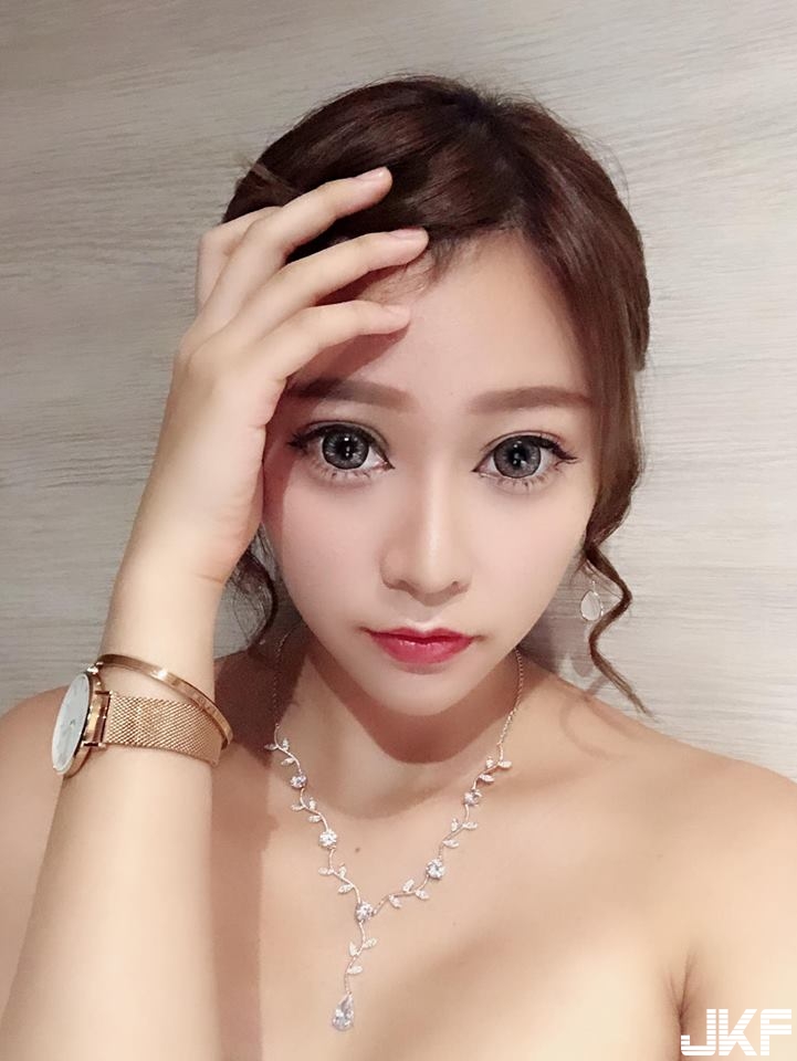 「台版明日花」在TRE讓你拍到飽！化身小野貓跟女僕，超精緻美顏讓你記憶卡爆滿！