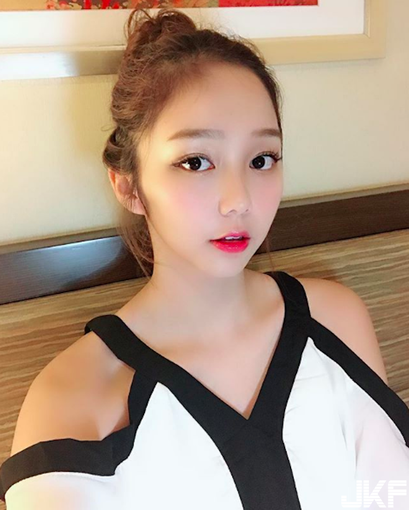 一言不合就爆乳！小清新「甜美IG正妹」換上比基尼不得了，反差萌讓男粉戀愛感激增！