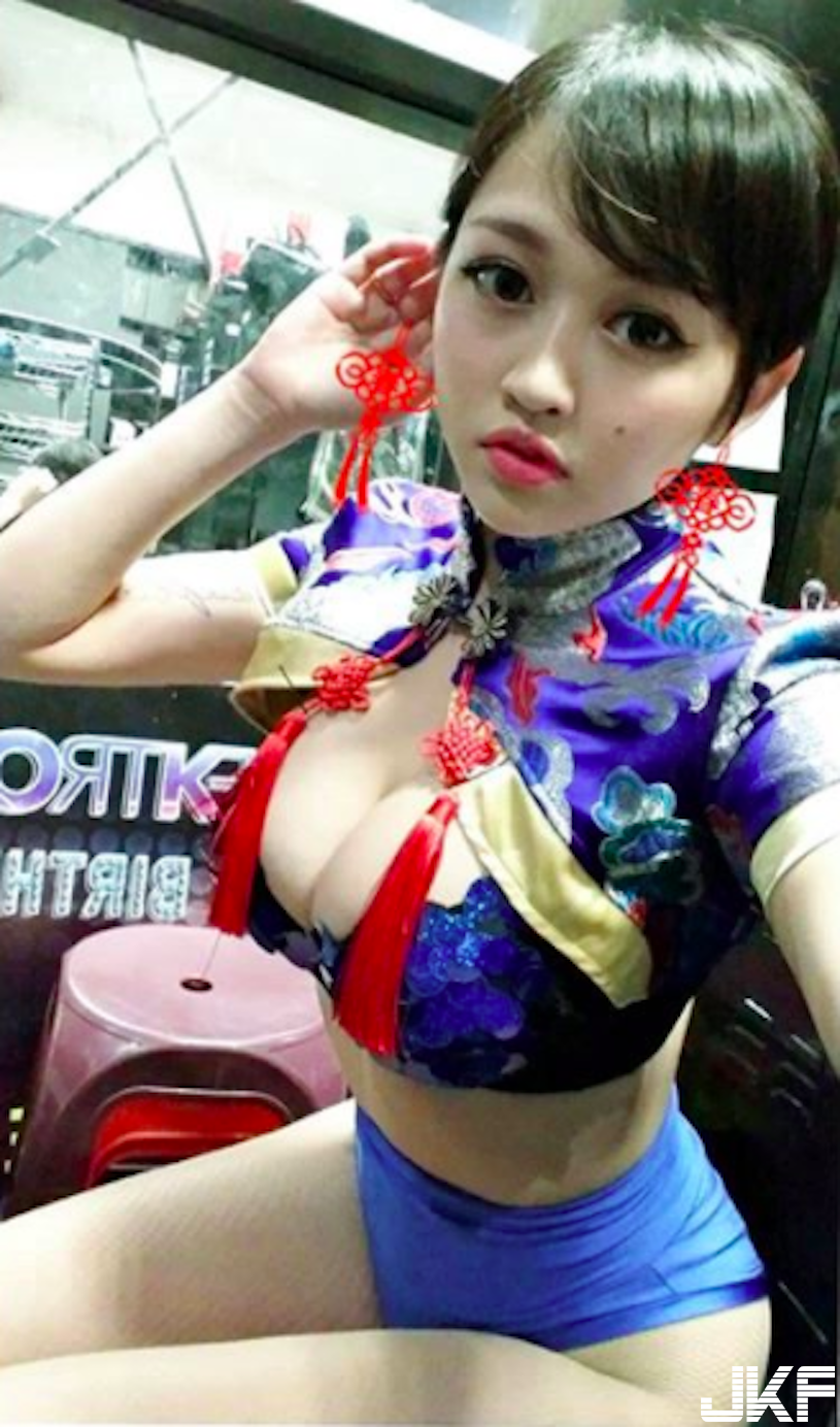 上衣崩壞！「巨乳萌妹」太敲貴，「渾圓雙球」份量實在太大，根本用奶奶霸淩衣服！