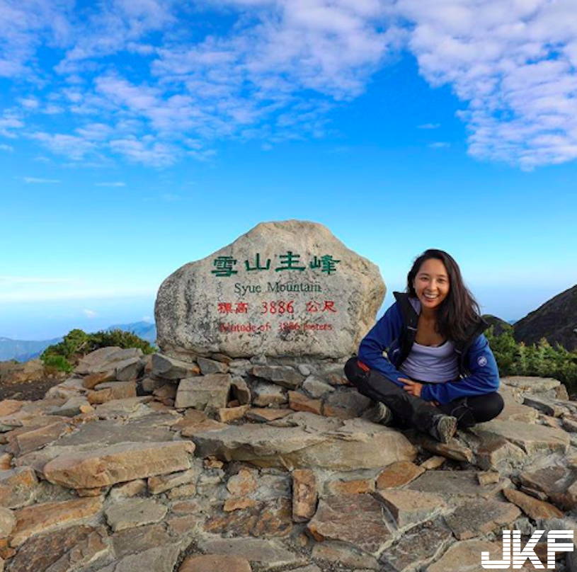 戀愛了！清爽正妹「好林」，健身滑水練出「神級美腿」讓人無法移開視線啊！