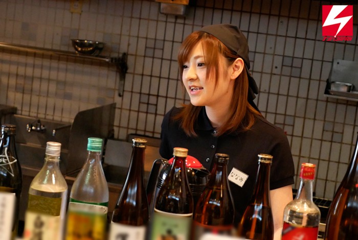 東海地方某県で見つけた天使すぎる居酒屋店員さんを1週間かけて口説き落としAVデビュ... - 貼圖 - 性感激情 -