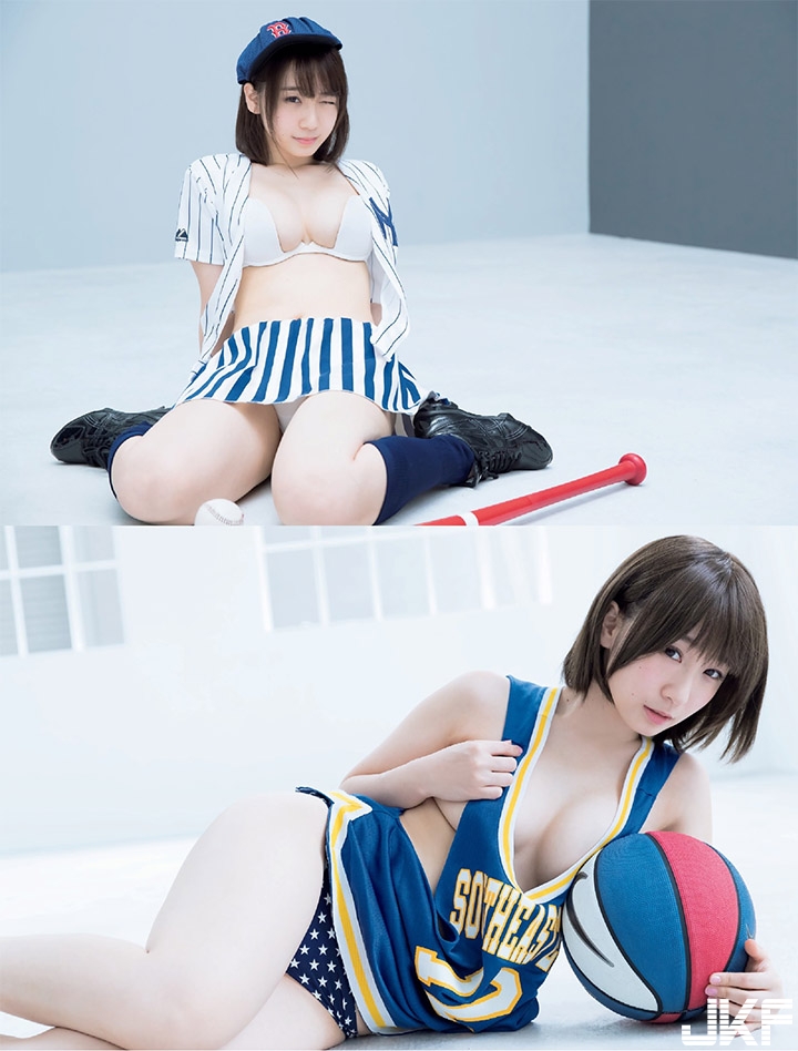 激情運動少女！「美乳 Coser」帶雙球走步　渾圓蜜桃也出來見客！