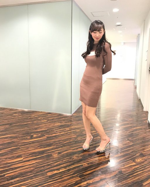 36歲G奶女主播現身「那個泳池」飢渴求偶　果然女人三十如狼傳說是真的&#8230;