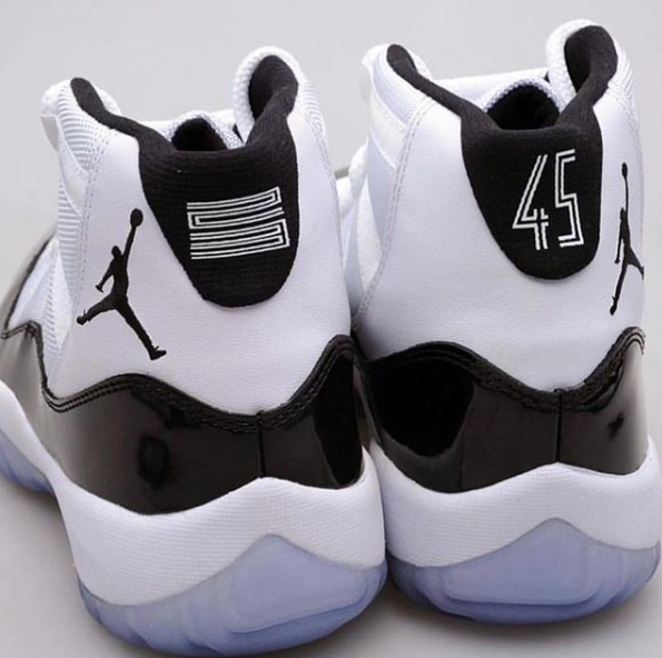 aj 11 45