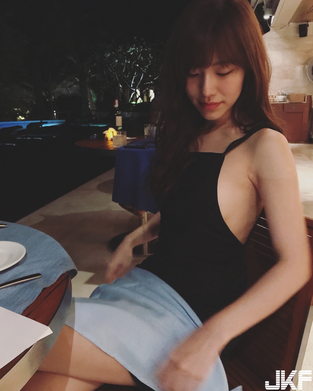 氣質「正妹畫家」竟然有飽滿美乳身材　比基尼都快被撐壞掉了啦