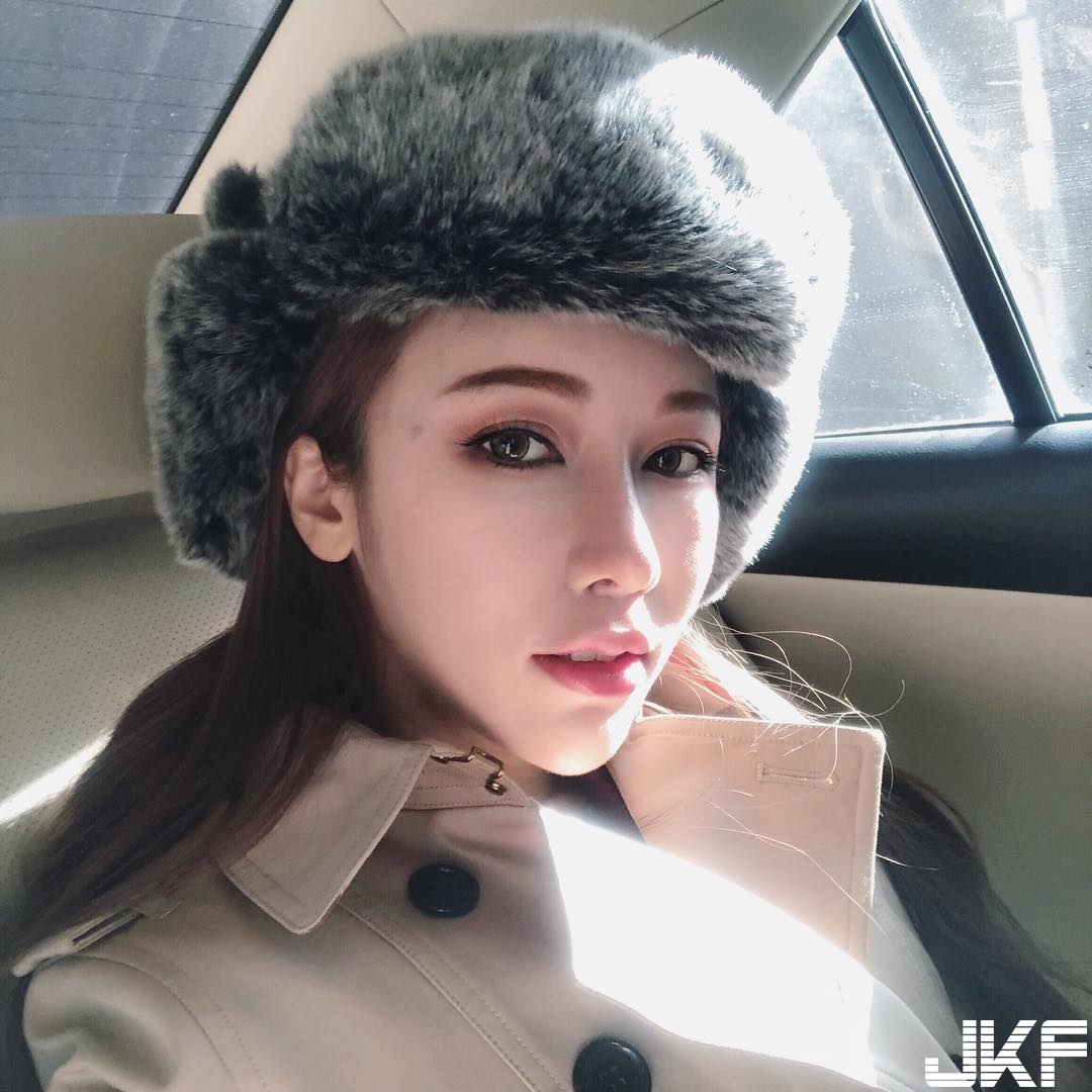 美胸水蛇腰正妹！「Wiki」的香氛花瓣澡，讓人只想一起共浴！