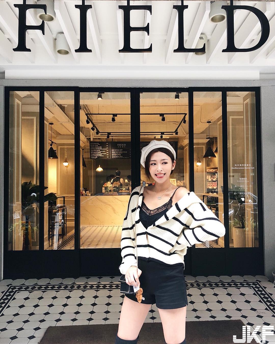 唐老鴨真過份！長腿逆天妹子「徐明郁Nikki」讓人幸福泡泡飛滿天 !