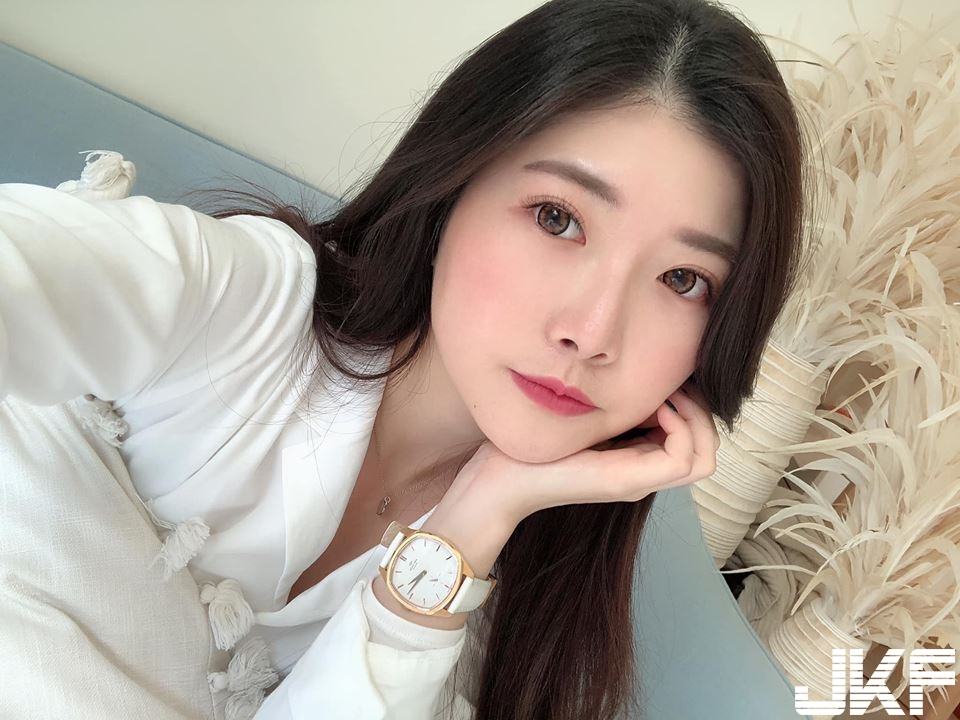 貪吃美少女「舒舒SuSu」娃娃臉太萌，151cm小隻馬「深不可測」！